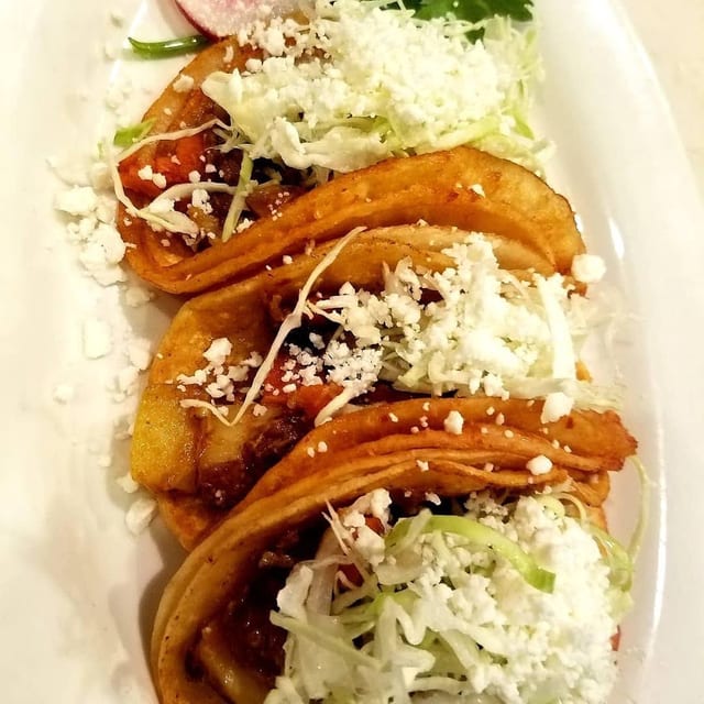 3 Sopes (Jalisco Style).